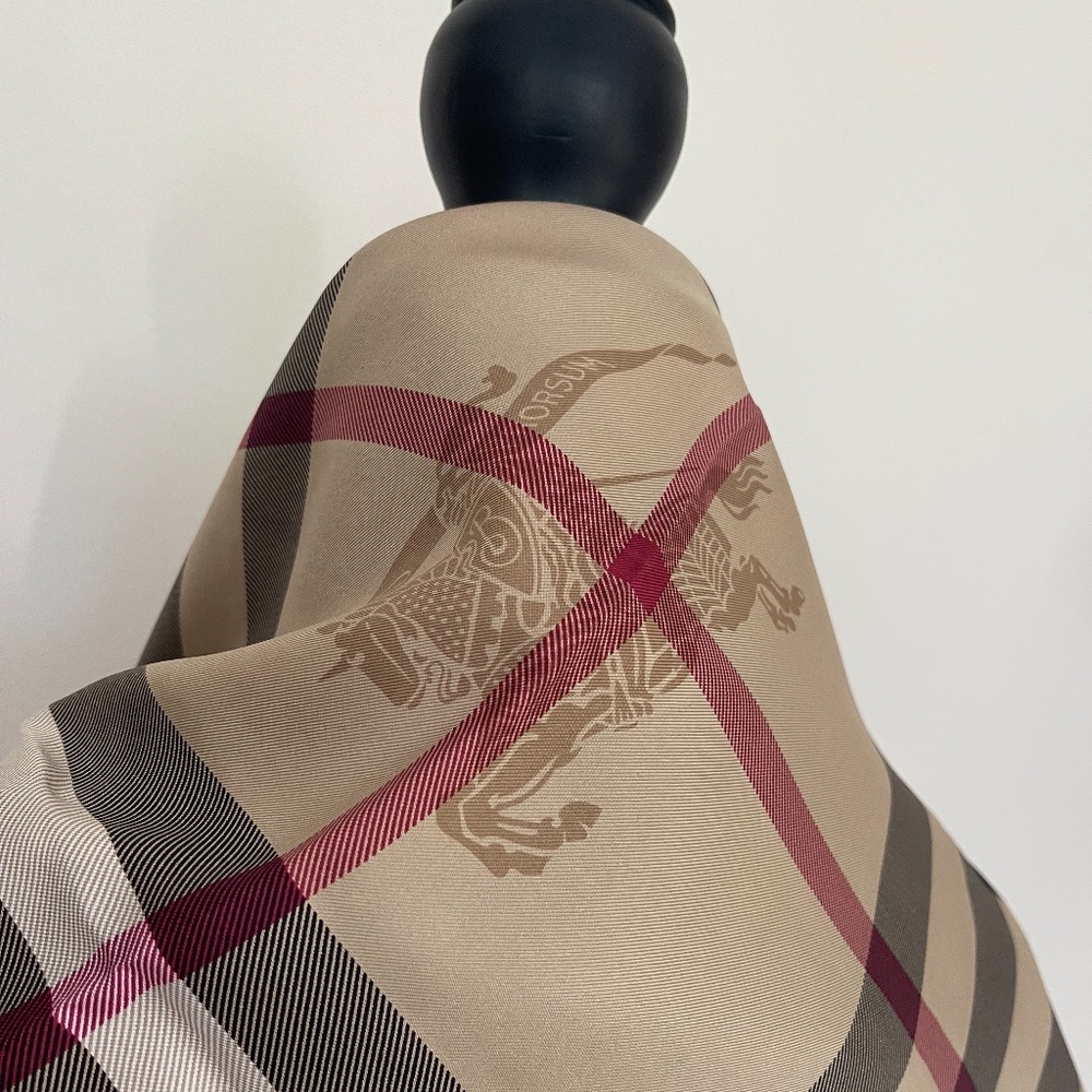 New Burberry Scarf Beige Check Gray Border Silk Wrap - Picture 5 of 13